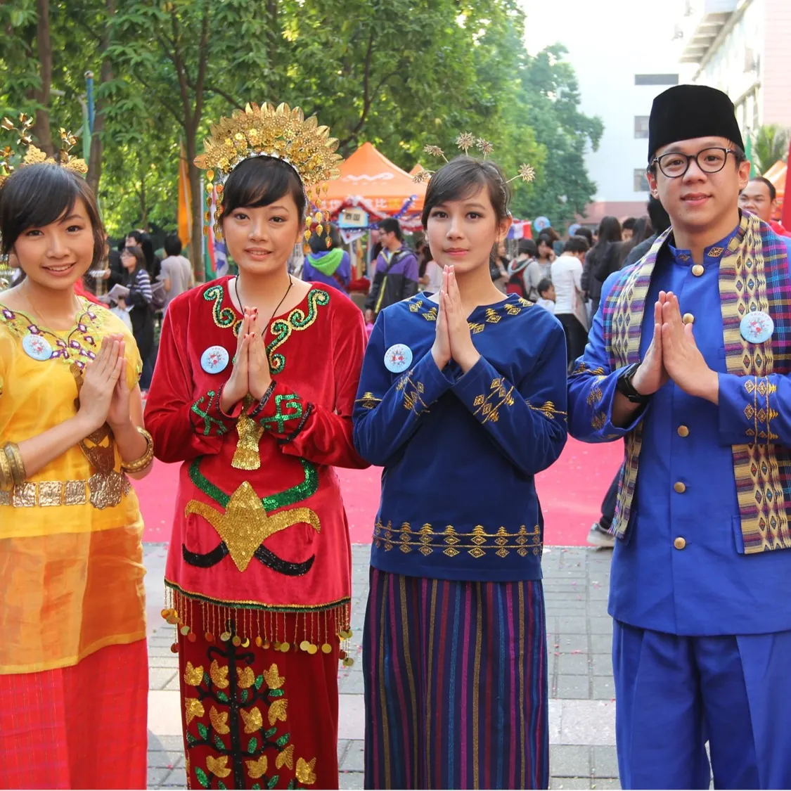 International students together on the South China Normal University campus