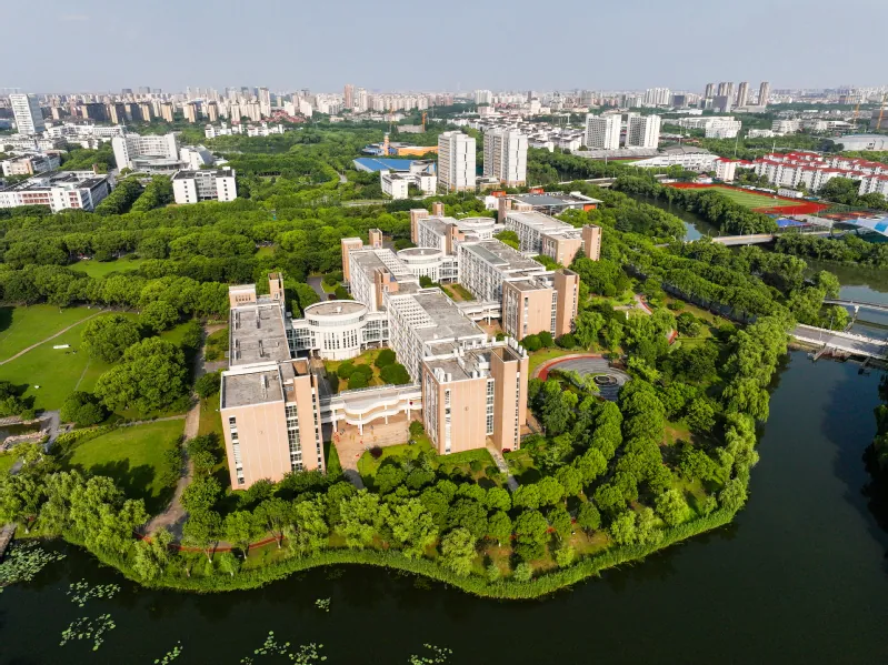 Shanghai University of Engineering Science Songjiang campus and academic buildings