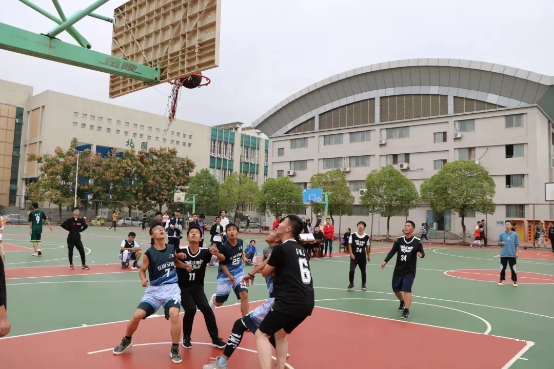 Sports facilities at Wuhan University of Science and Technology